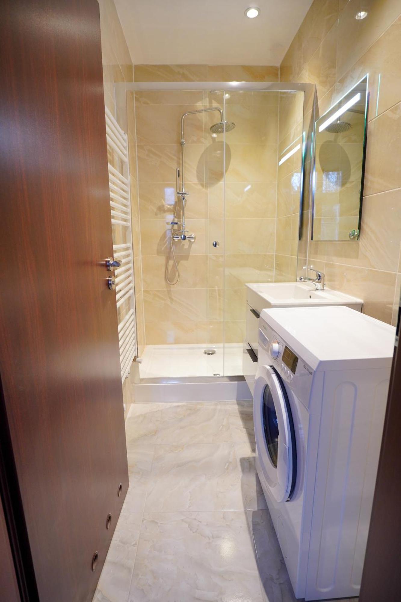 קרלובי וארי Apartment U Cerneho Orla מראה חיצוני תמונה