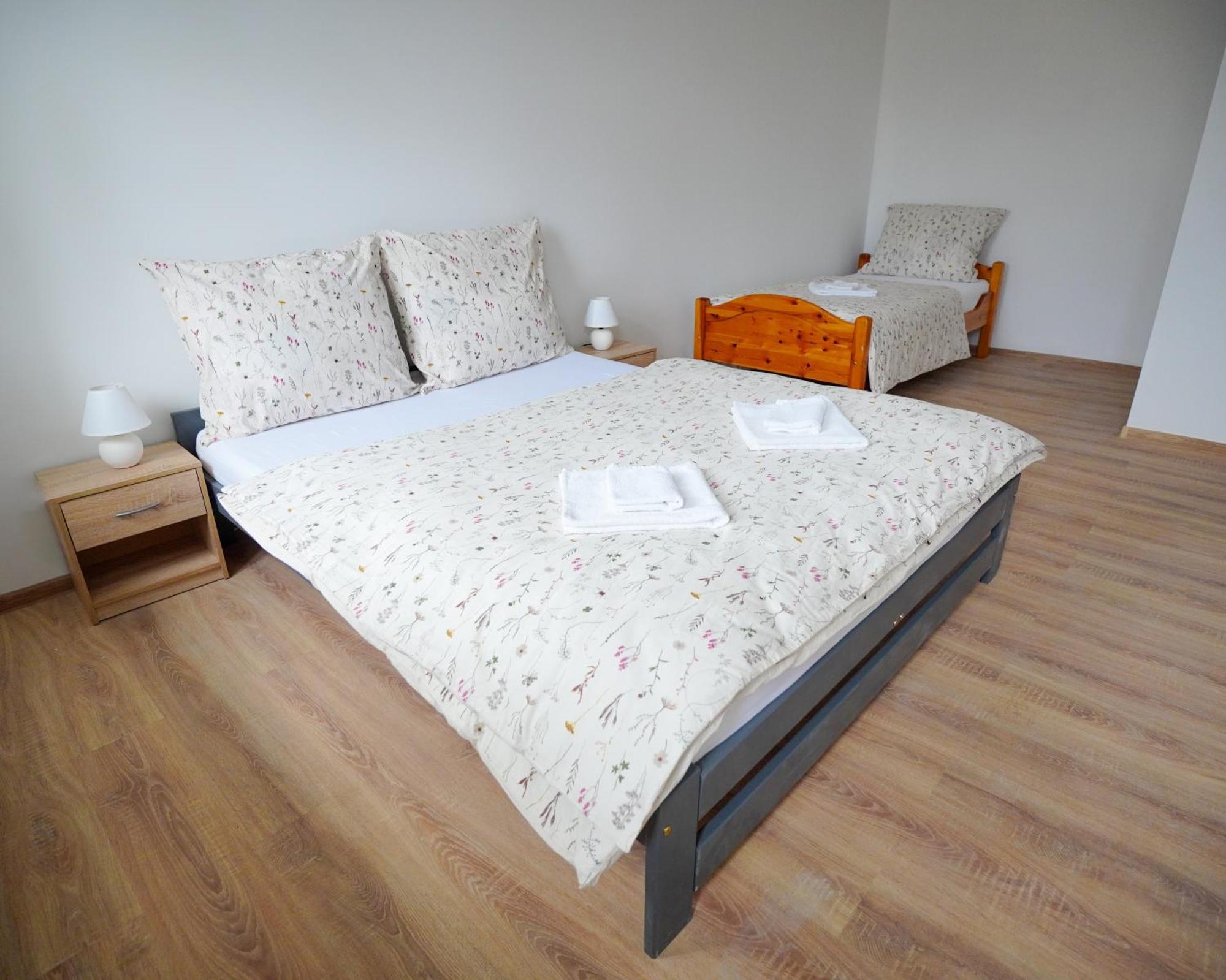 קרלובי וארי Apartment U Cerneho Orla מראה חיצוני תמונה